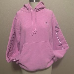 UO x Champion Reverse Weave Embroidered Hoodie